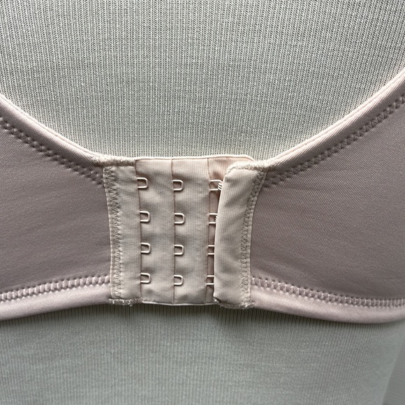 Vanity Fair 76380 Full Figure Underwire Smoothing Bra 40DD - Picture 5 of 13